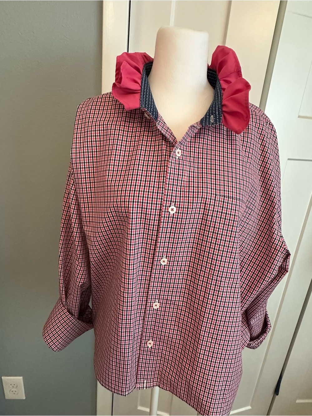 Women - Upcycled (reworked) men’s shirt with ruffled collar